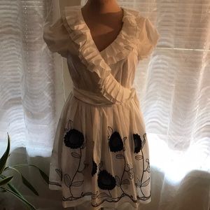 Taroo Cream and black wrap dress size medium